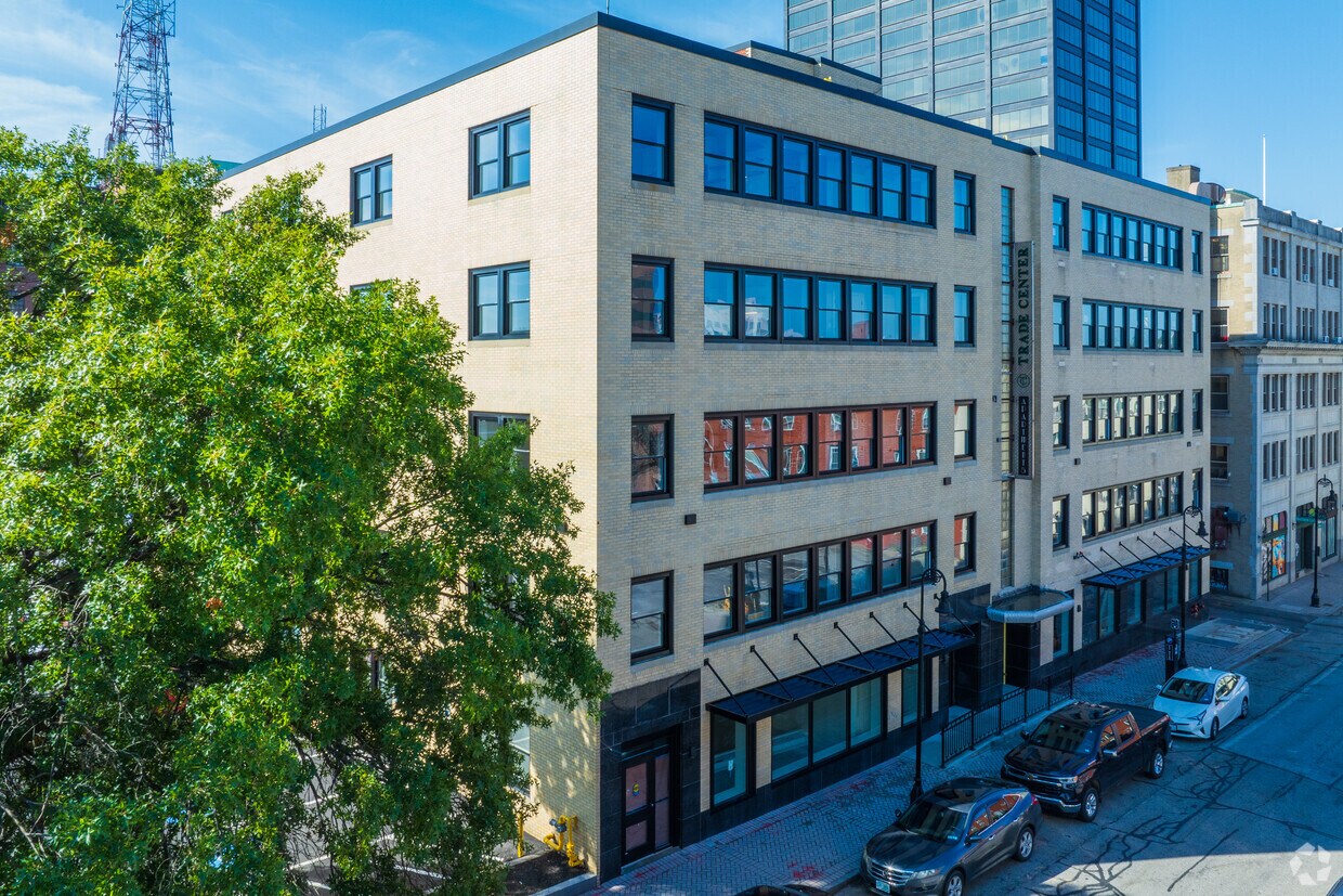 Foto principal - Trade Center Apartments