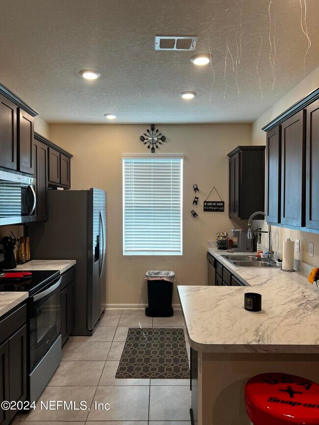 Building Photo - 2889 Black Buck Cir