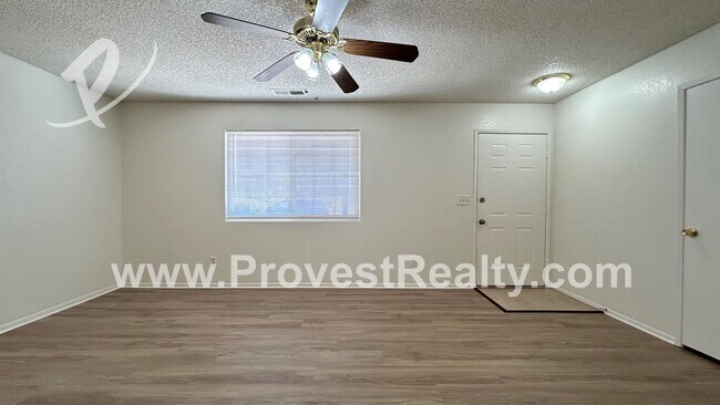 Building Photo - 21654 Nisqually Rd