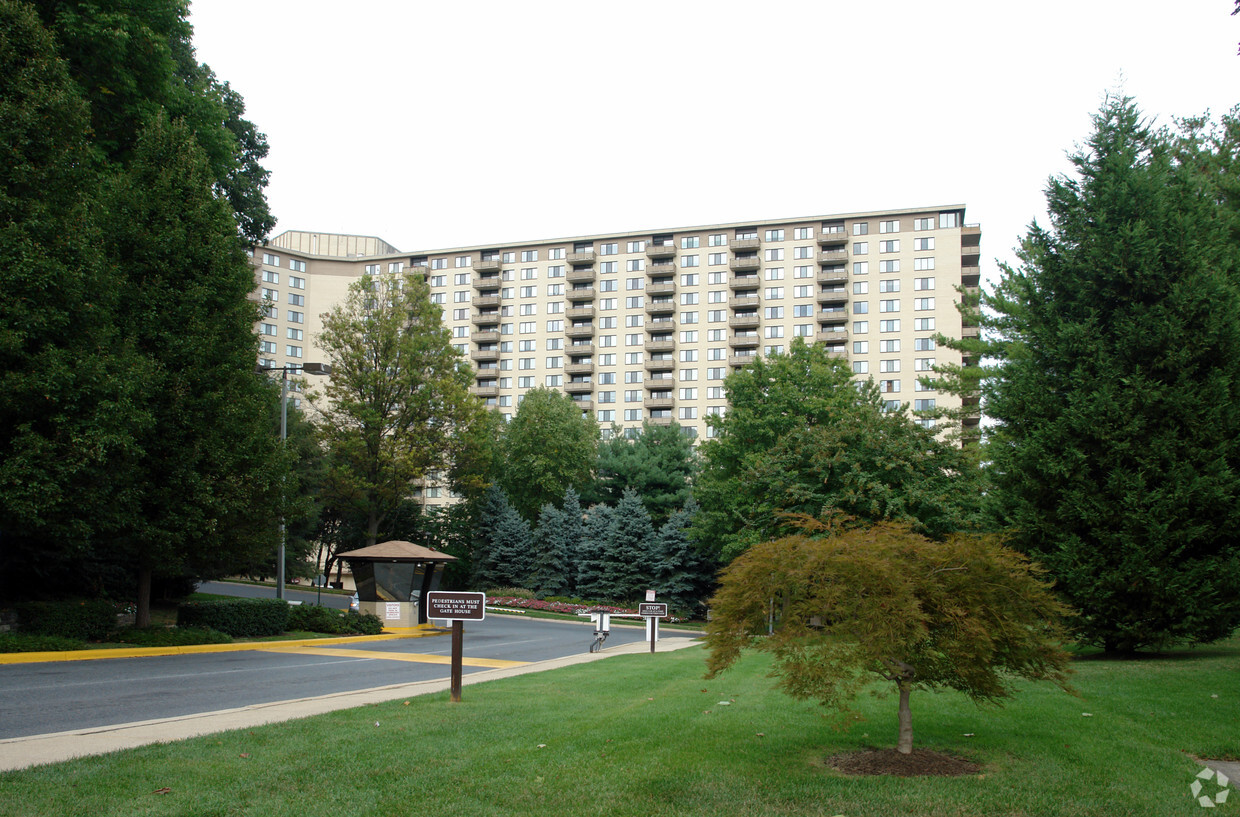 The Promenade Apartments Bethesda, MD