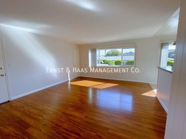 Foto del edificio - 3211 E Wilton St