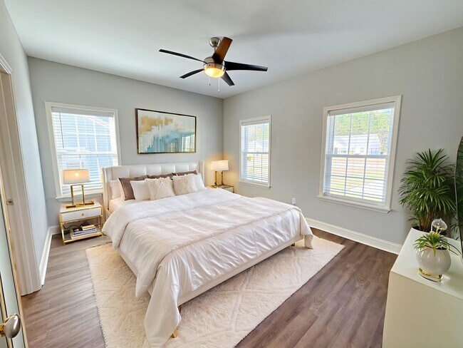 Foto del edificio - 232 Firefly Ln