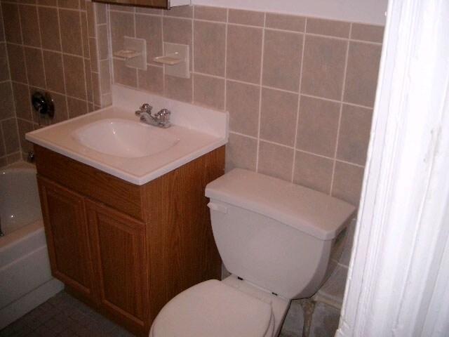 Baño - 68 Putnam Avenue