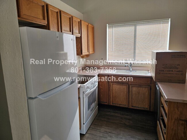 Building Photo - Come See this Beautiful 5-Bedroom Home (Being Remodeled) Almost Finished