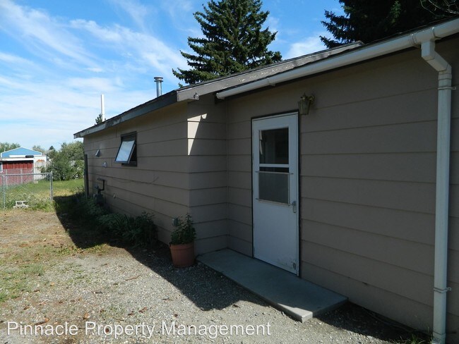 Building Photo - 5405 Kerr Dr