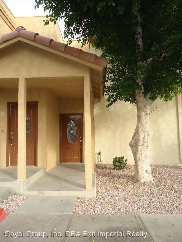 Foto del edificio - 4 br, 2 bath House - 650 N. Imperial Ave. #15