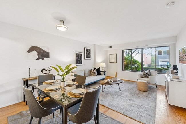 Photo - 2320 Wisconsin Ave NW House