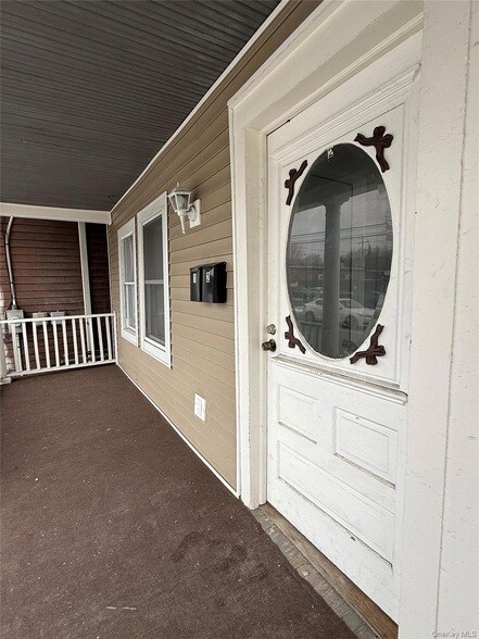 Building Photo - 144 Jersey Ave