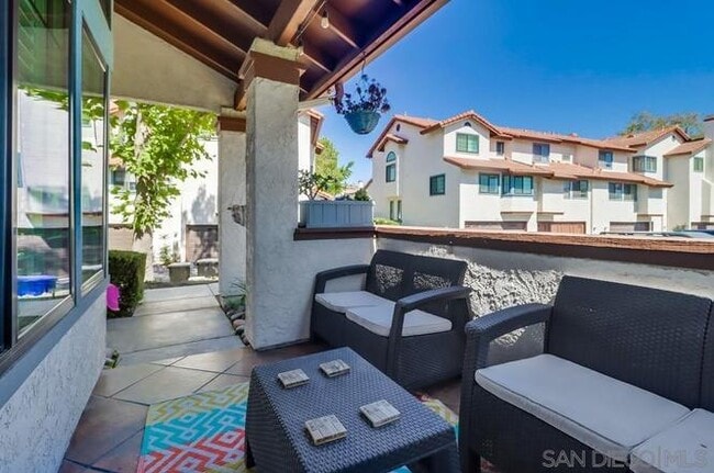 Foto del edificio - 7880 Mission Vista Dr