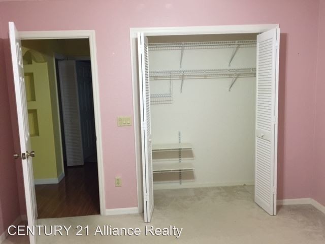 Building Photo - 3 br, 2 bath House - 11301 Timbercrest Road