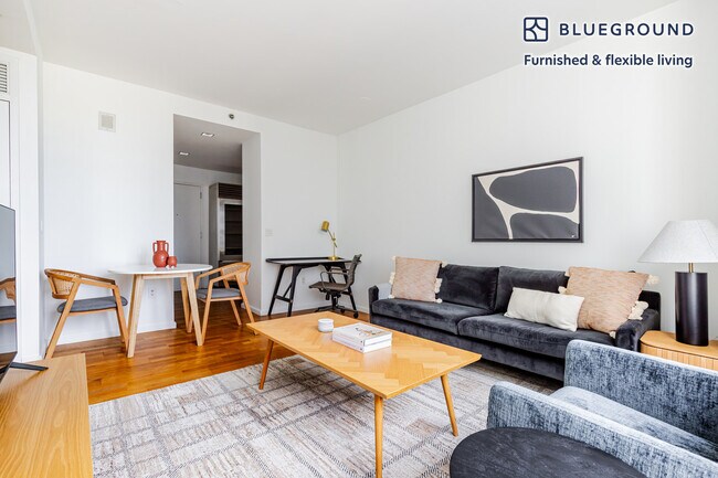 Foto del edificio - 635 W 42nd St