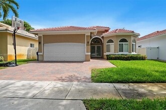 Building Photo - 3103 SW 140th Ave