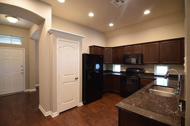 Foto del edificio - 3520 Addison St