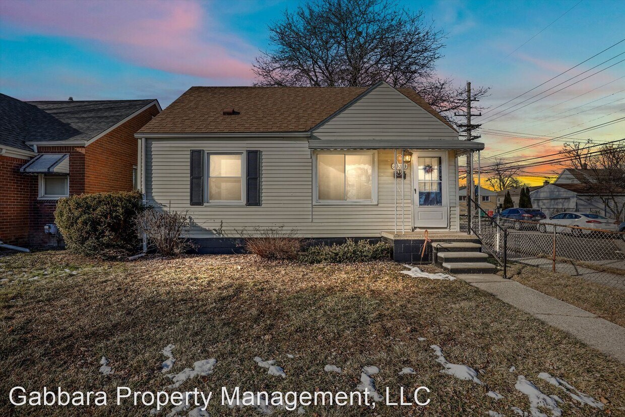 Primary Photo - 3 br, 1 bath House - 23173 Piper