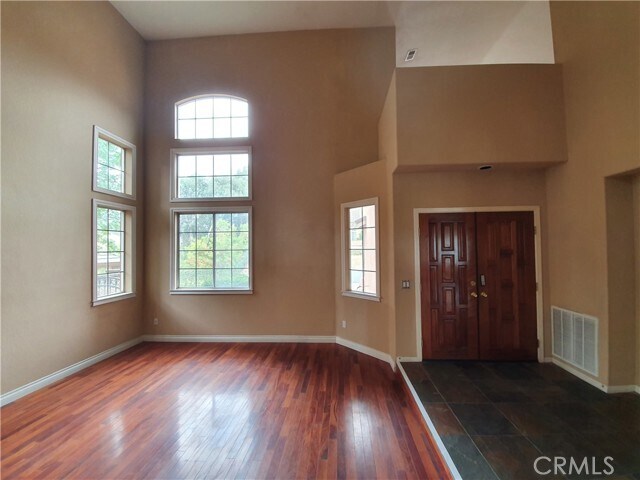 Building Photo - 15075 Cll La Paloma
