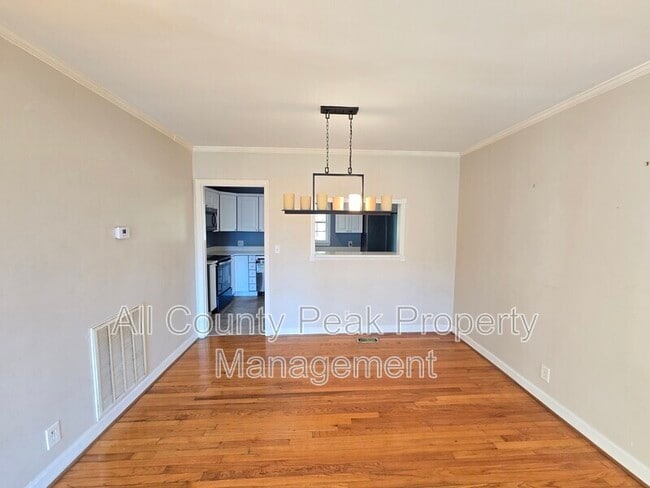 Foto del edificio - 3409 Alta Vista Dr