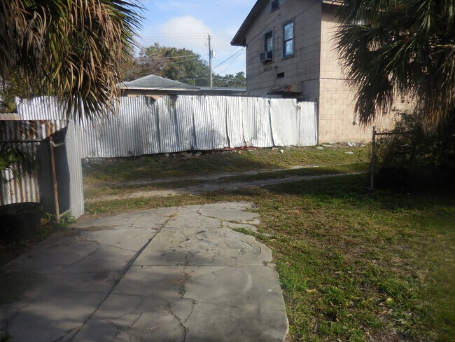 Building Photo - 1310 15TH Avenue