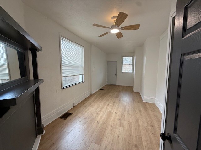 Foto del edificio - 1306-1308-1308 Complete St