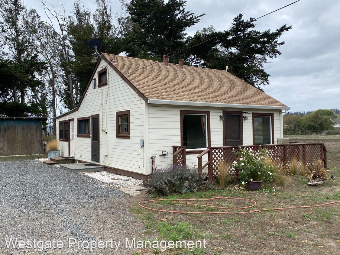 2 br, 1 bath House - 8080 Valley Ford Road