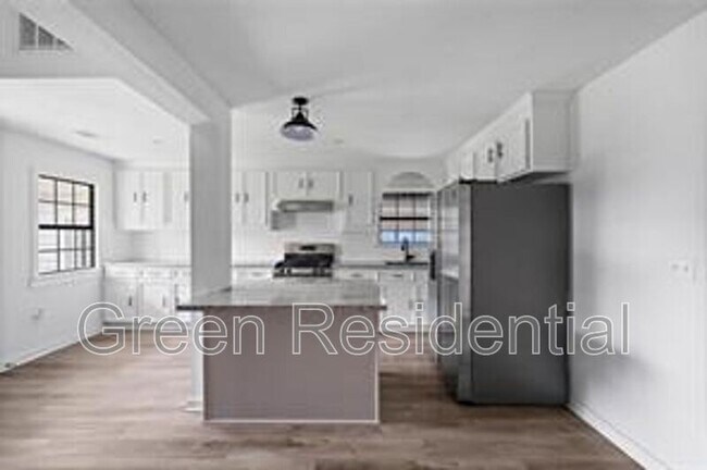 Foto del edificio - 7616 Elm St