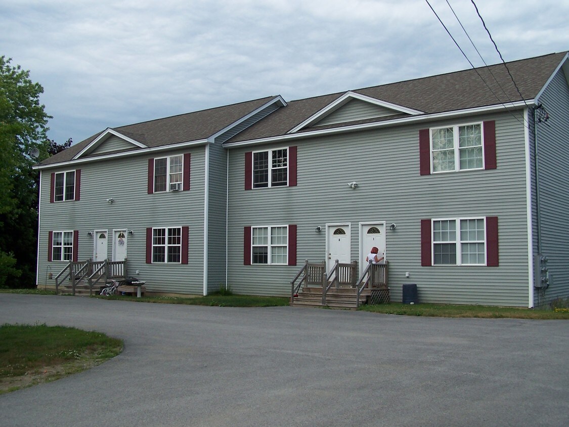 1473 Pushaw Rd, Glenburn, ME 04401 Townhome Rentals in Glenburn ME