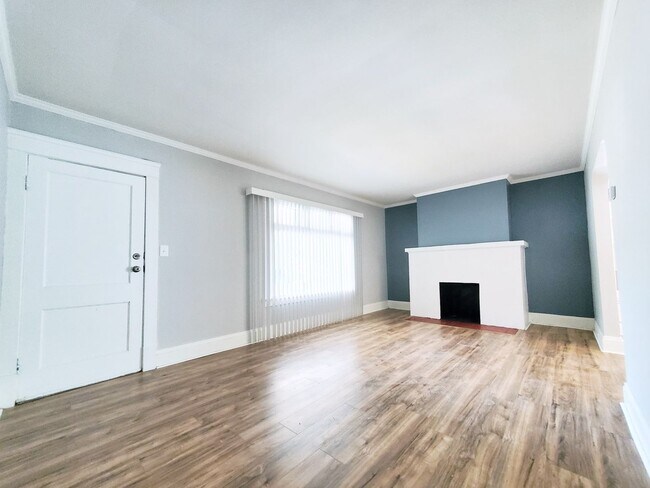 Foto del edificio - 3447 Altamont Rd