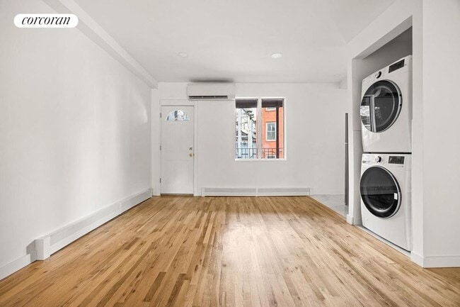 Foto del edificio - 81 Broadway