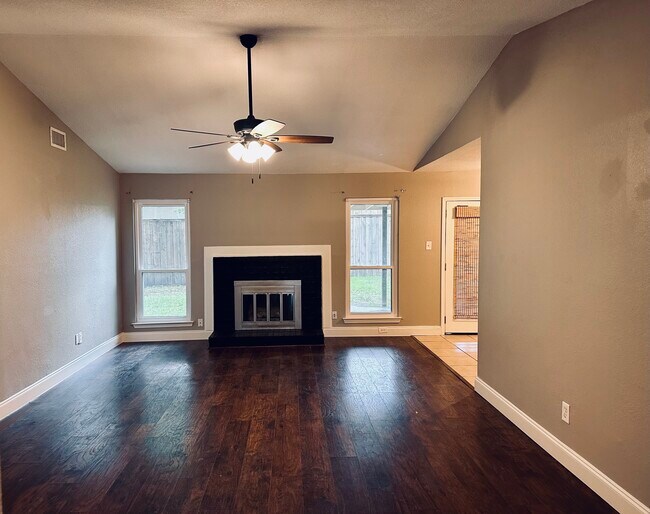 Family Room with Fireplace - 1502 Legget St