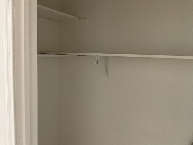 Building Photo - 12400 Brookglade Cir