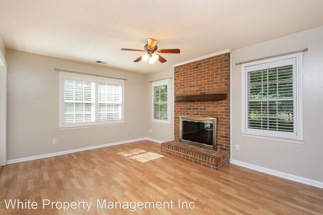 Building Photo - 3 br, 2.5 bath House - 3209 Silver Pond Court