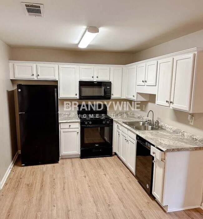 Building Photo - 6417 Harvester Cir