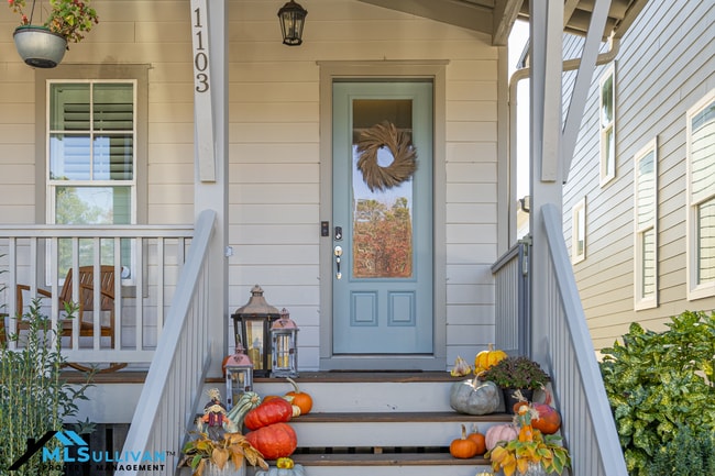 Building Photo - 1103 Tannin Dr