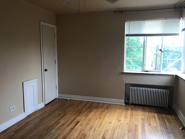 Foto del edificio - 1321 E 10th Ave