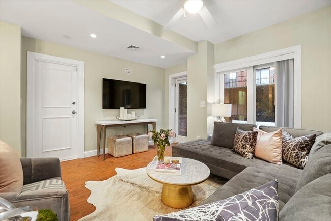 Foto del edificio - 16 Follen St