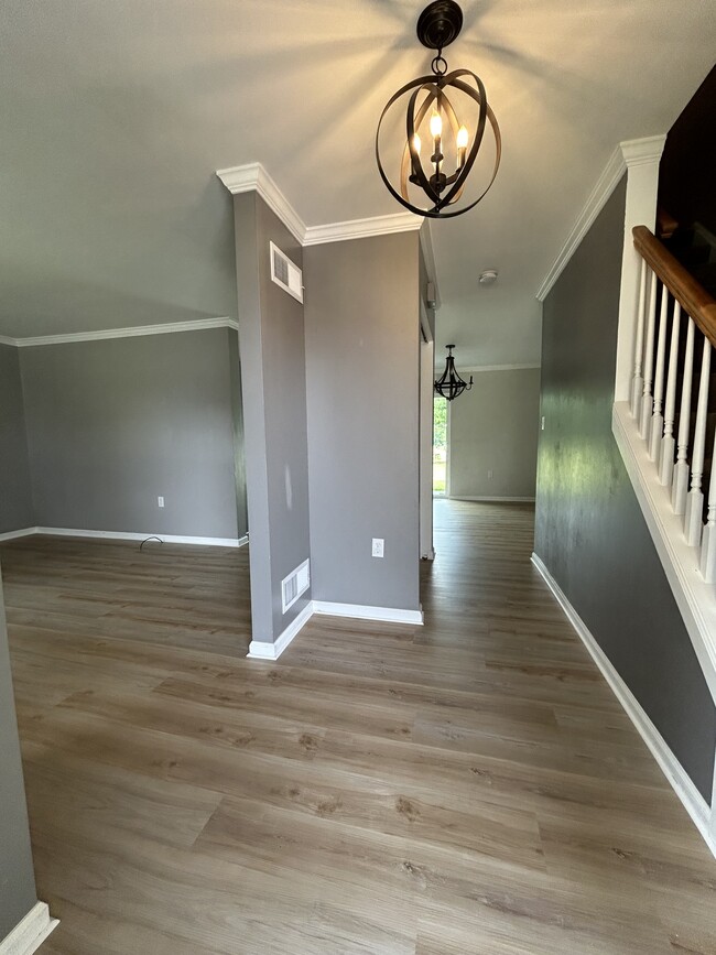 Foto del edificio - 3703 Wheatland Dr
