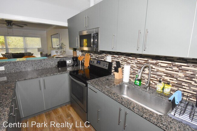 Foto del edificio - 2 br, 1 bath House - 2100 Bay Street