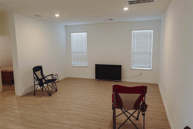 Foto del edificio - 15173 Canyon Rapids Rd