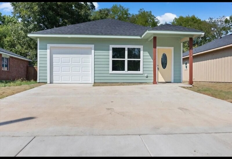 Foto principal - 1425 E Odneal St