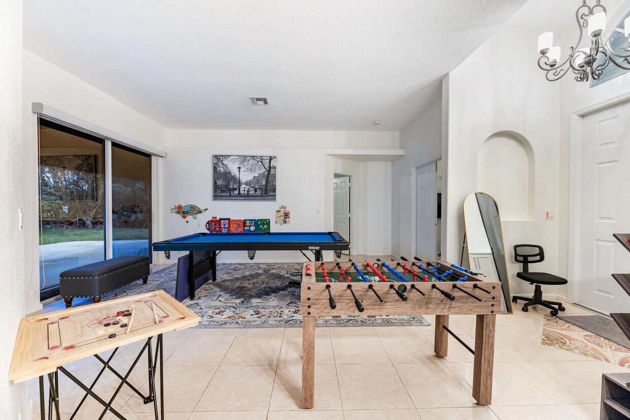 Foto principal - 12855 87th St N