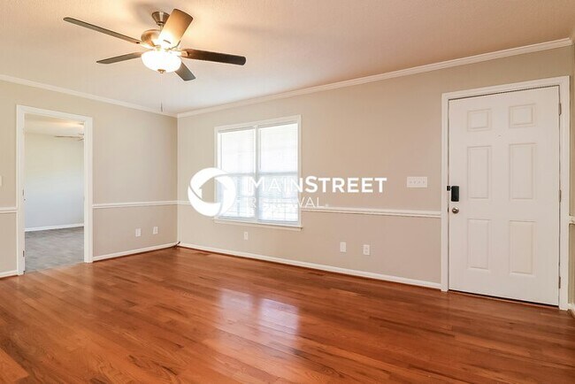 Building Photo - 3 Bedroom Pet-Friendly Home in FOUR OAKS, NC with Main Street Renewal