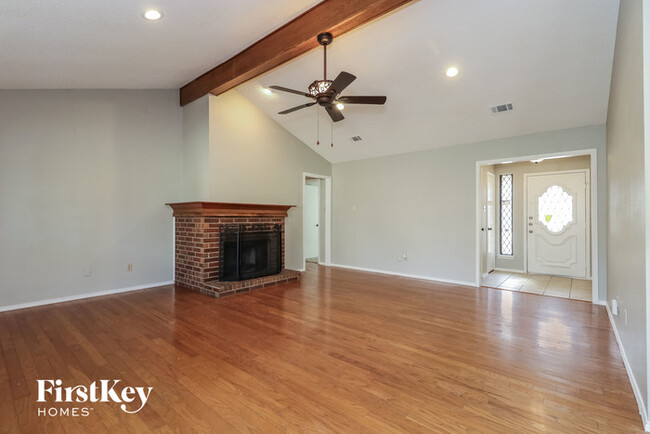 Building Photo - 1311 Bluebonnet Trail