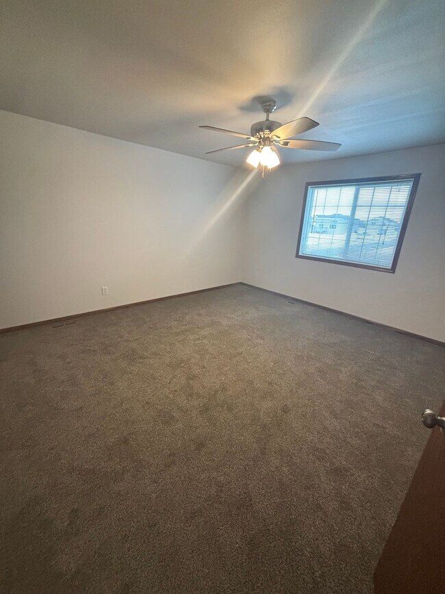 Foto del edificio - 3 Bed 3 Bath Single Family Home