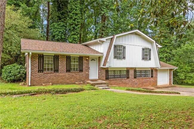 Building Photo - 5809 Oakleaf Way