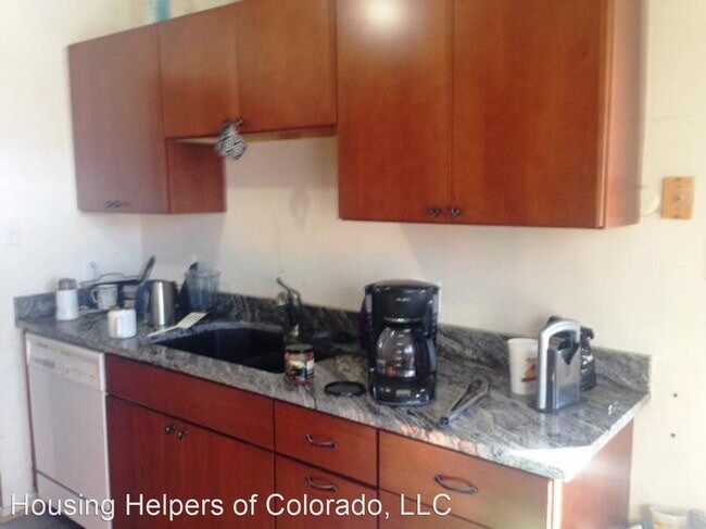 Building Photo - 5 br, 2 bath House - 4678 Ingram Court