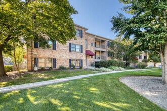 Building Photo - 1750 Fayette Walk