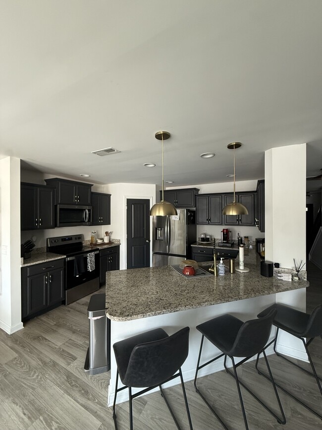 Foto del edificio - 111 Crepe Myrtle Ln