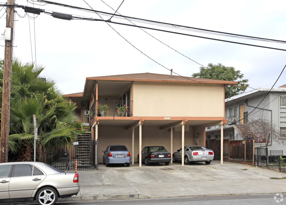 Building Photo - 681 S 8th St