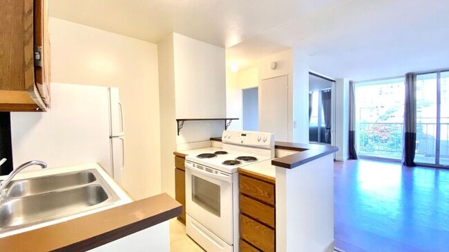 Photo - 1535 Pensacola St Apartment