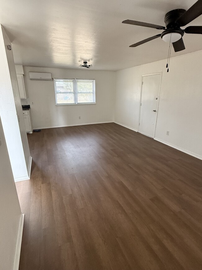Building Photo - 108 Glenhaven Dr