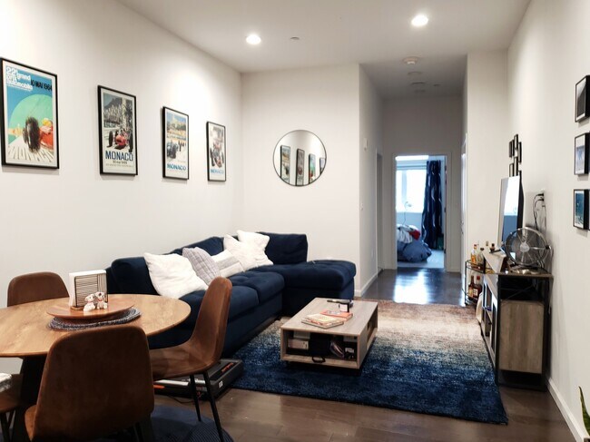 Foto del edificio - 415 New York Ave